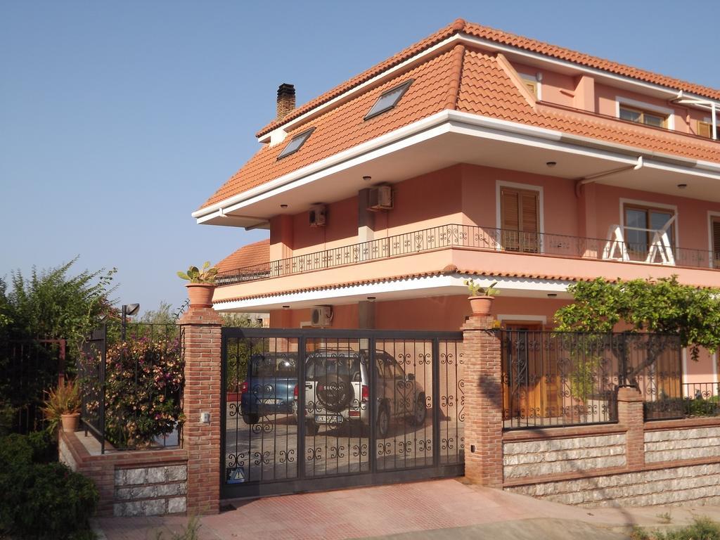 Villa Jovanna Letojanni Exteriér fotografie