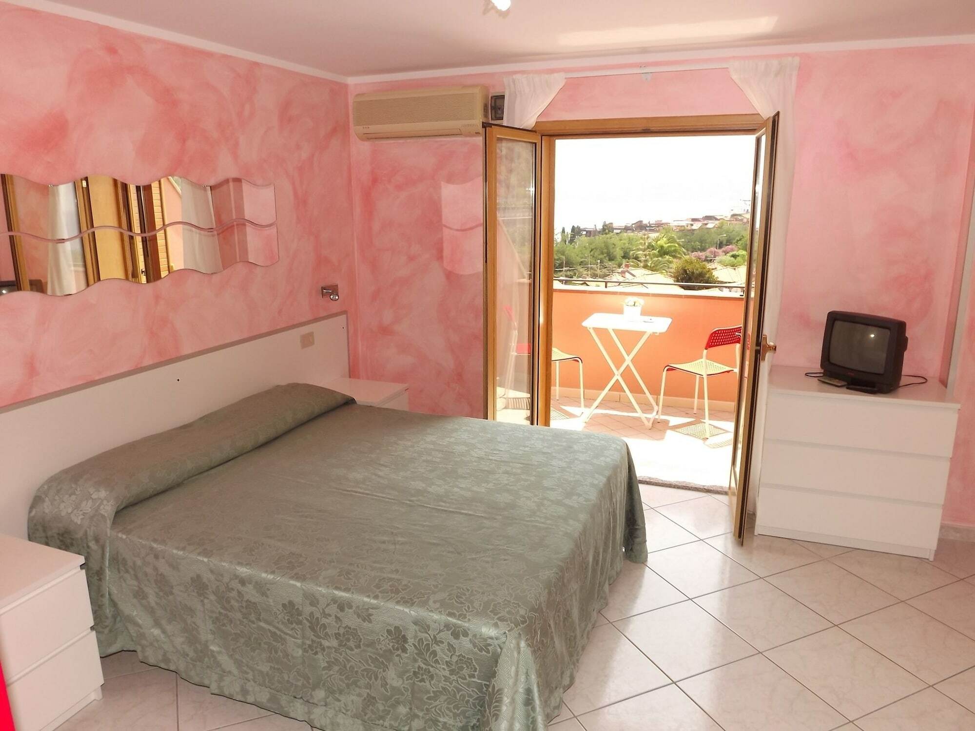 Villa Jovanna Letojanni Exteriér fotografie